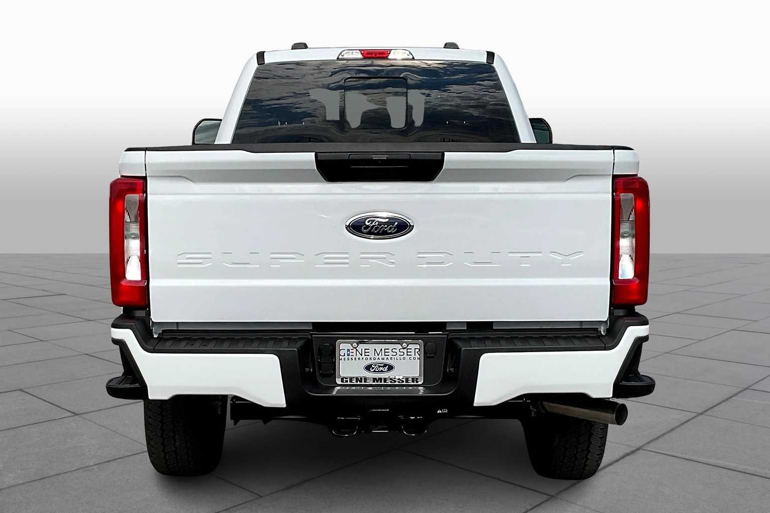New 2026 Oxford White Ford F-350® XL image 4