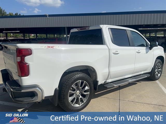Used 2024 Summit White Chevrolet LT image 5