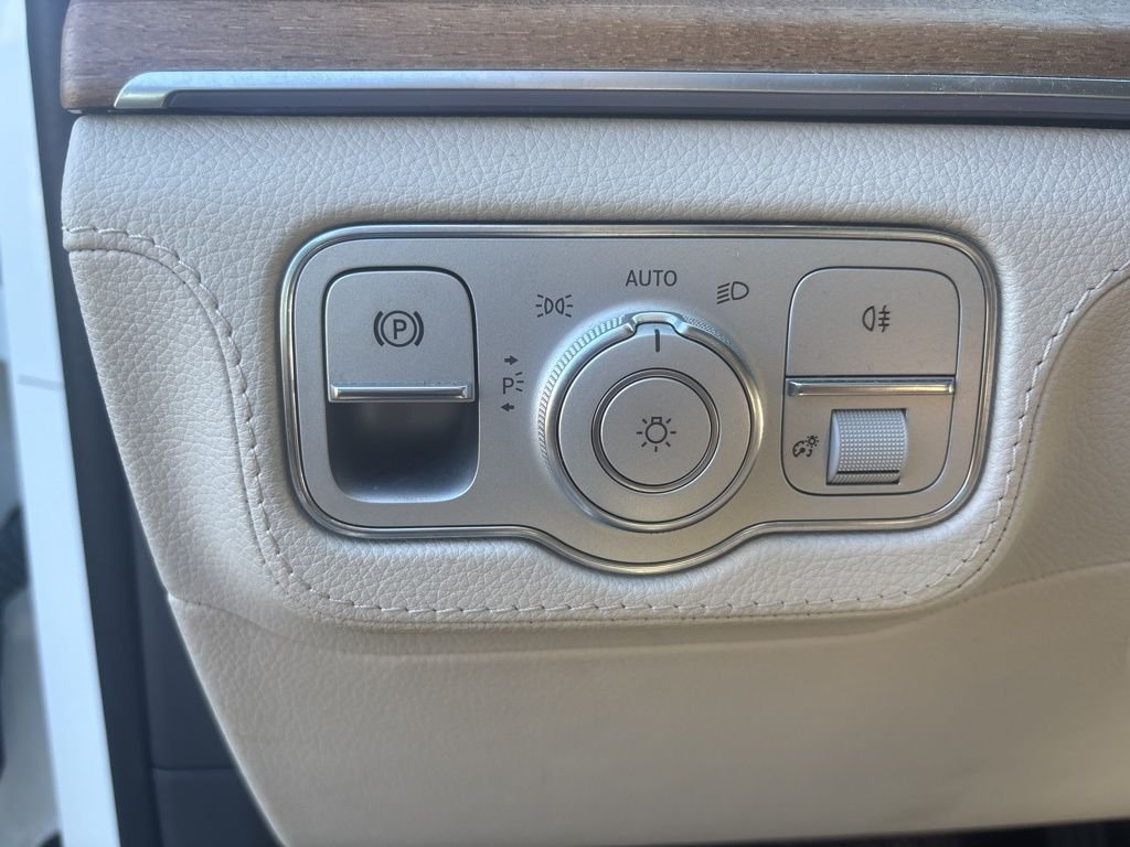Used 2020 White Mercedes-Benz GLE 350 image 43