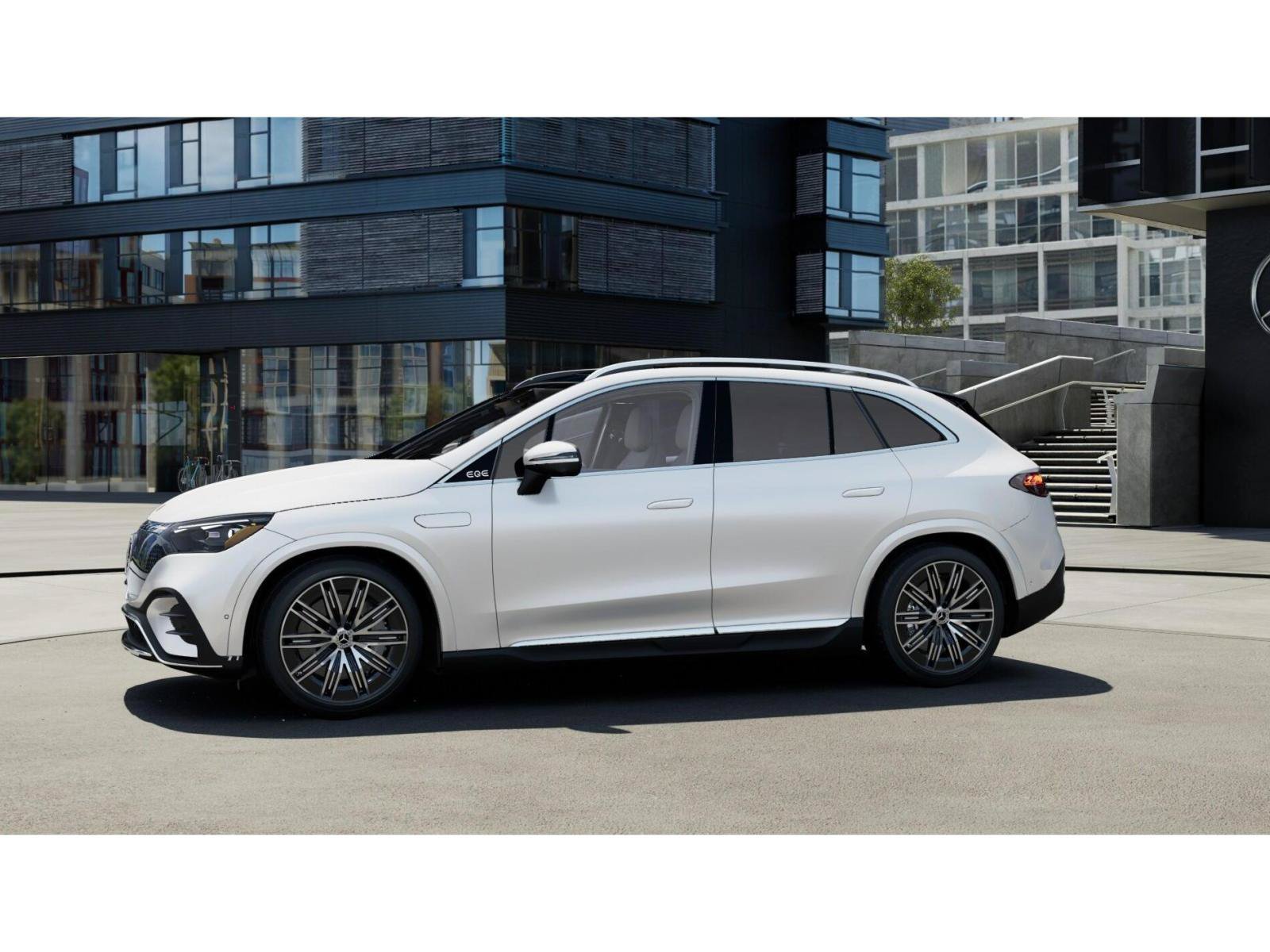 New 2027 MANUFAKTUR Moonlight White Metallic Mercedes-Benz EQE 320+ image 36