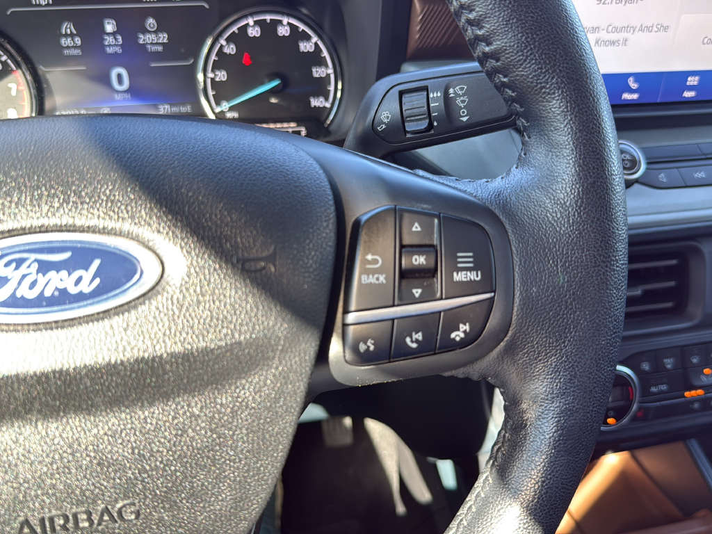 Used 2022 Red Ford Lariat image 12
