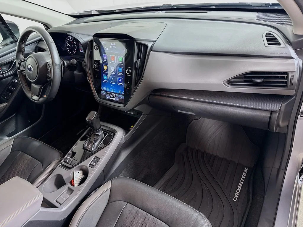Used 2024 Ice Silver Metallic Subaru Limited image 26