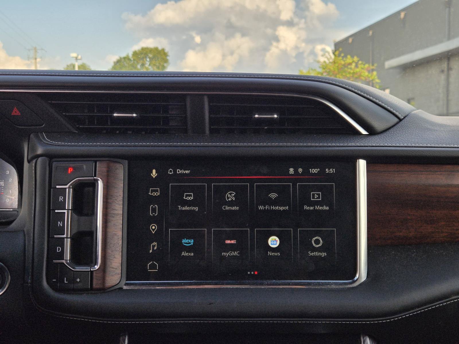 Used 2023 ONYX BLACK GMC Denali Ultimate image 19