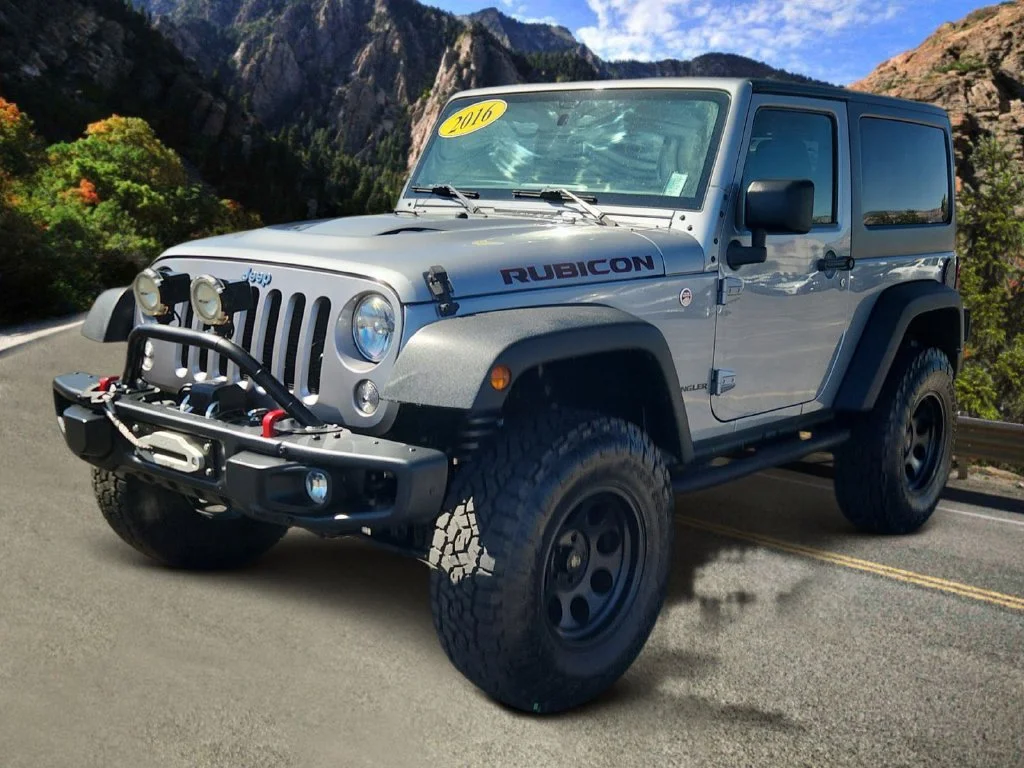 Used 2016 Silver Jeep Rubicon image 5