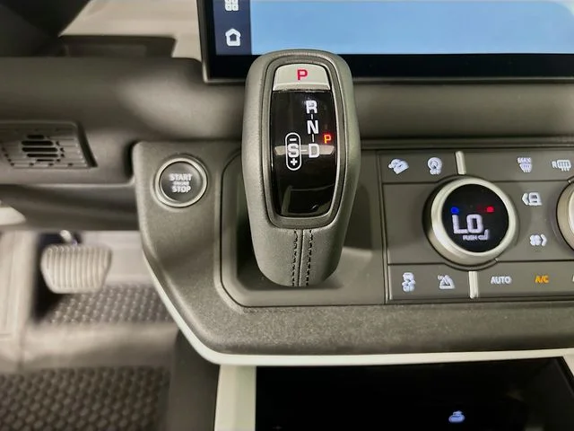 New 2025 Black Land Rover S image 18