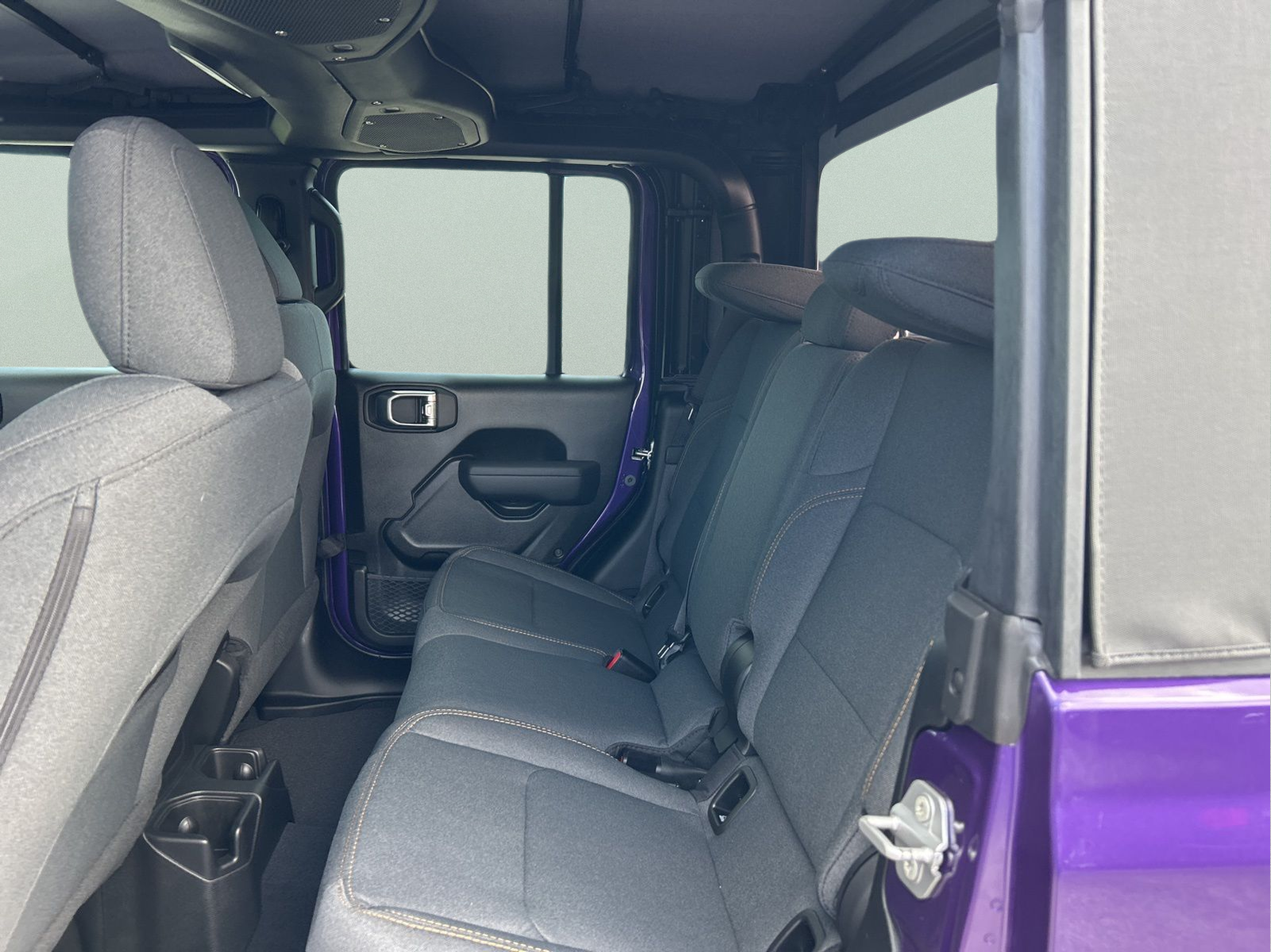 New 2026 Reign Exterior Paint Jeep Sport S image 12