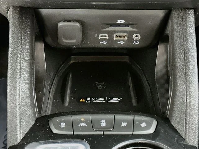 Used 2021 White Chevrolet RS image 17