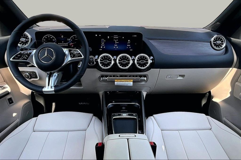 New 2026 White Mercedes-Benz GLA 250 image 6