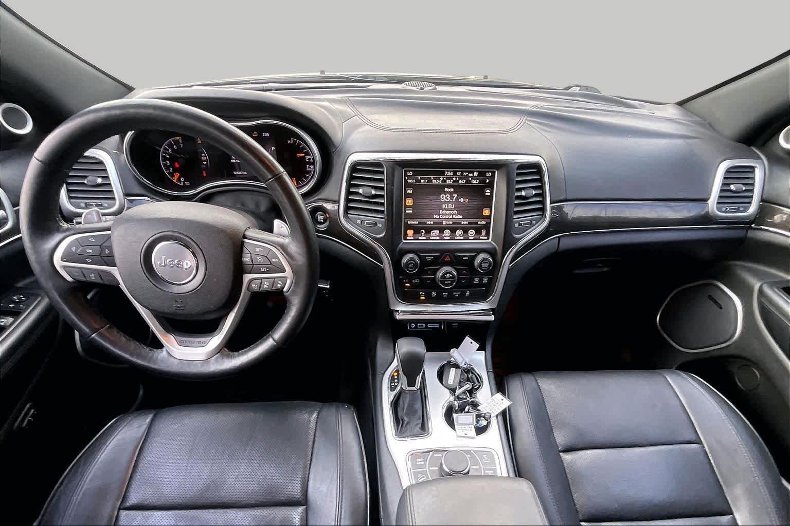 Used 2016 Granite Crystal Metallic Clearcoat Jeep High Altitude image 16