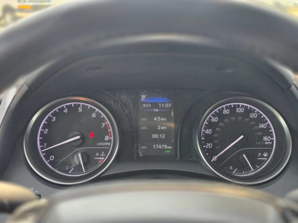Used 2023 Ice Cap Toyota SE image 25