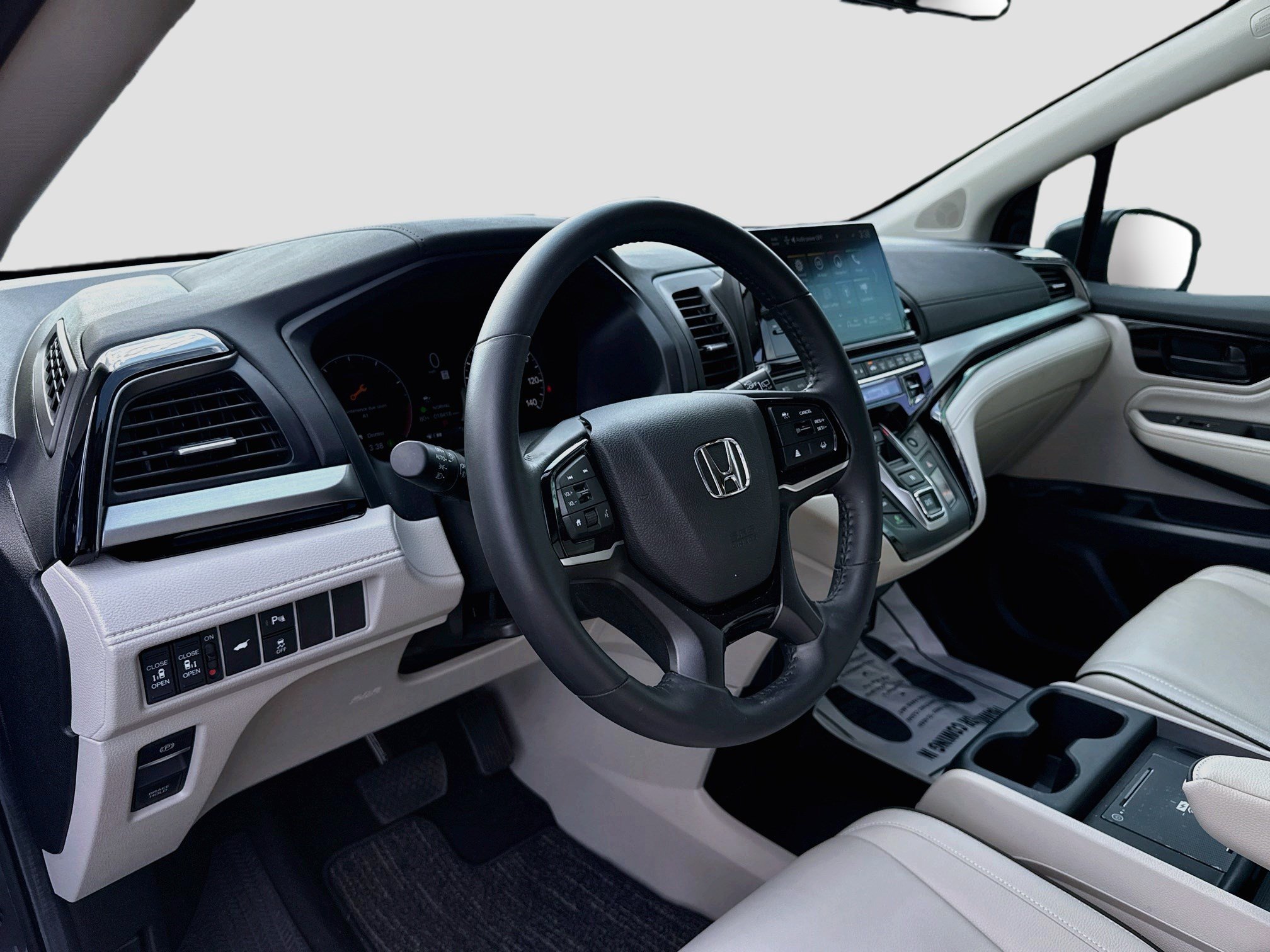Used 2026 Modern Steel Metallic Honda Touring image 11