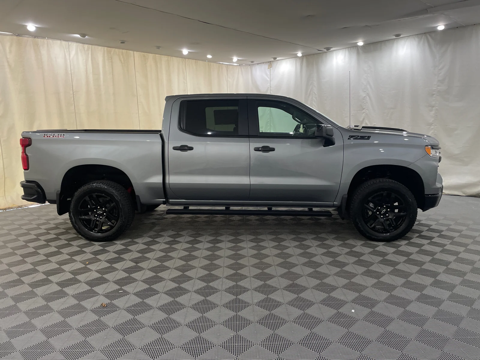 2026 Chevrolet Silverado 1500 LT Trail Boss - Photo 4