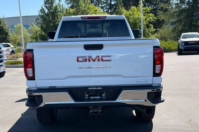 New 2026 Summit White GMC SLE image 13