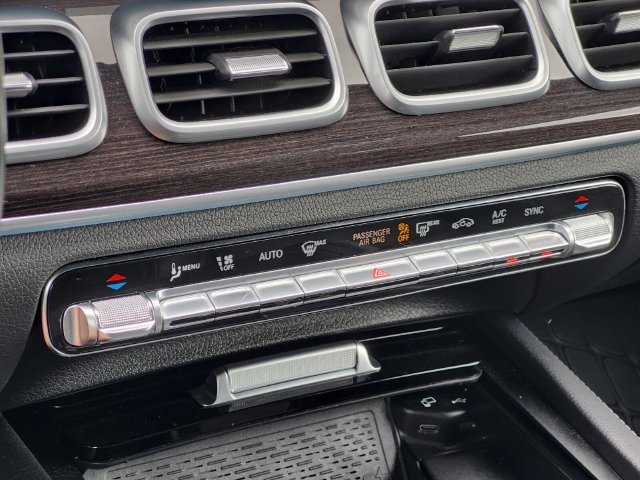 Certified Used 2023  Mercedes-Benz GLS 450 image 25