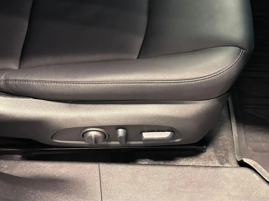 Used 2024 Blue Chevrolet LT image 25