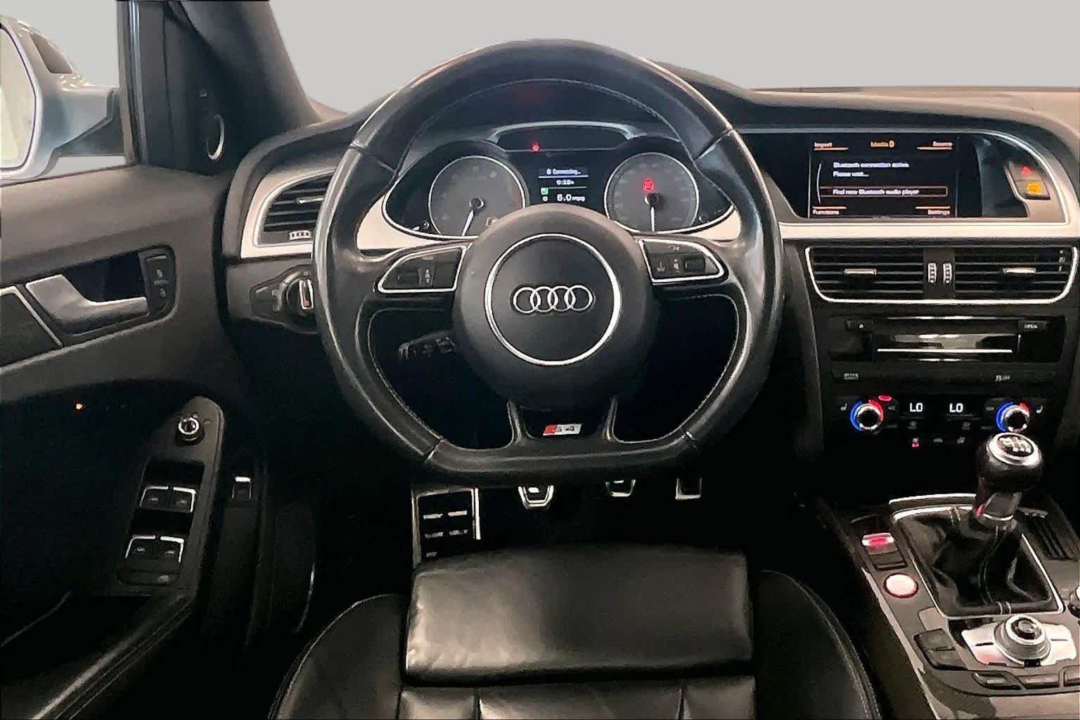 Used 2016 Florett Silver Metallic Audi Premium Plus image 5