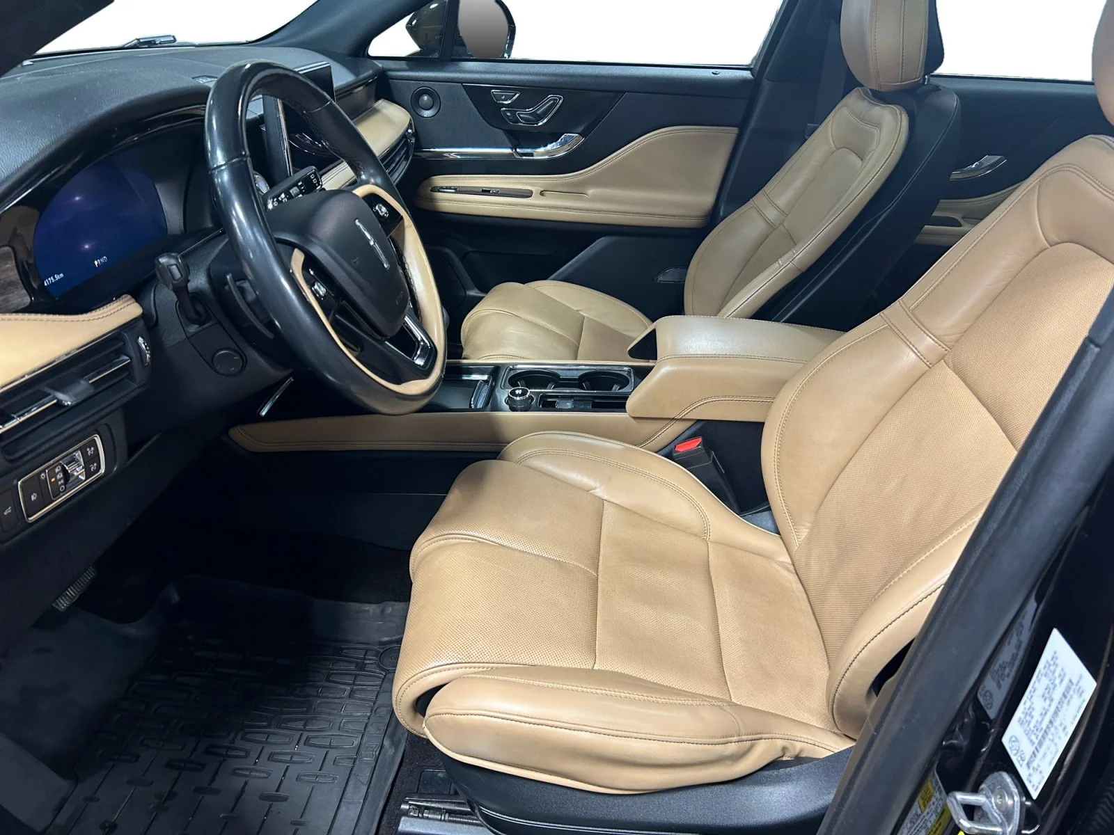 Used 2021 BLACK Lincoln RESERVE AWD image 14