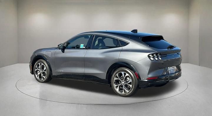 Used 2023 Gray Ford Premium image 4