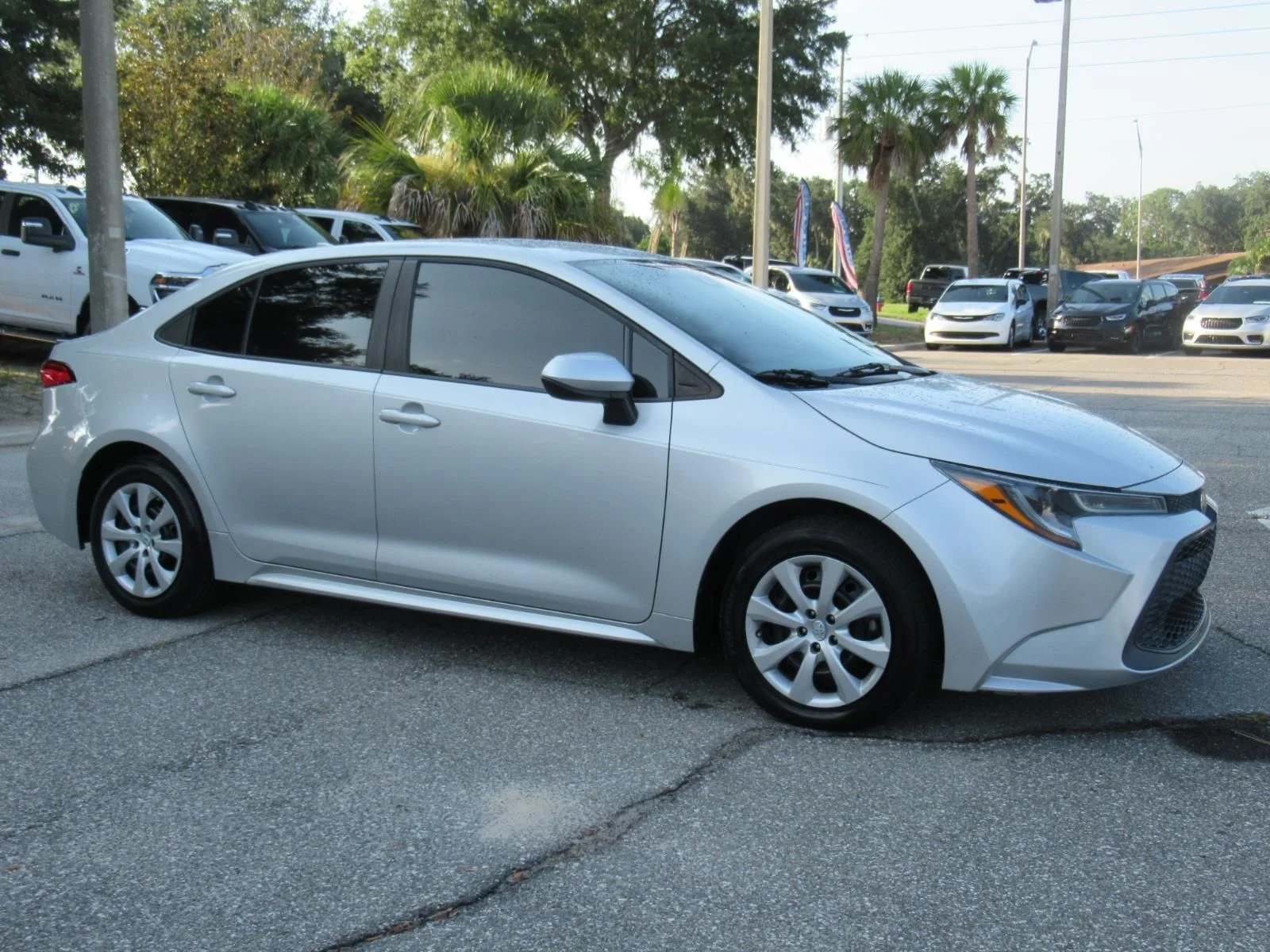 Used 2022 Silver Toyota LE image 2