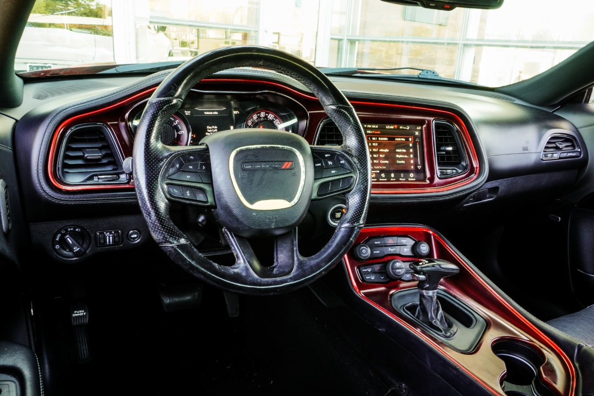 Used 2021 Orange Dodge SXT image 5