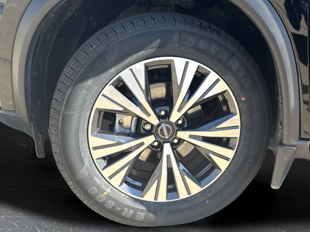 Used 2023 Super Black Nissan SV image 28