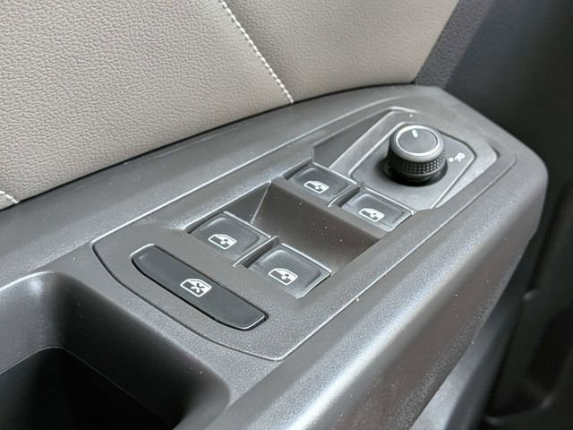 Certified Used 2022 Silver Volkswagen SEL image 27