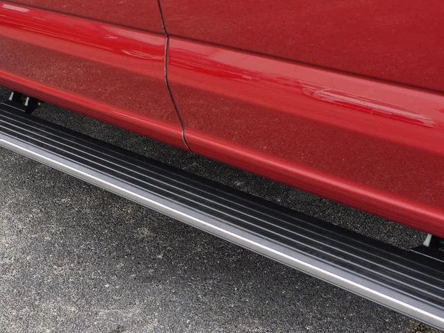 Used 2022 Red Metallic Ford Platinum image 9