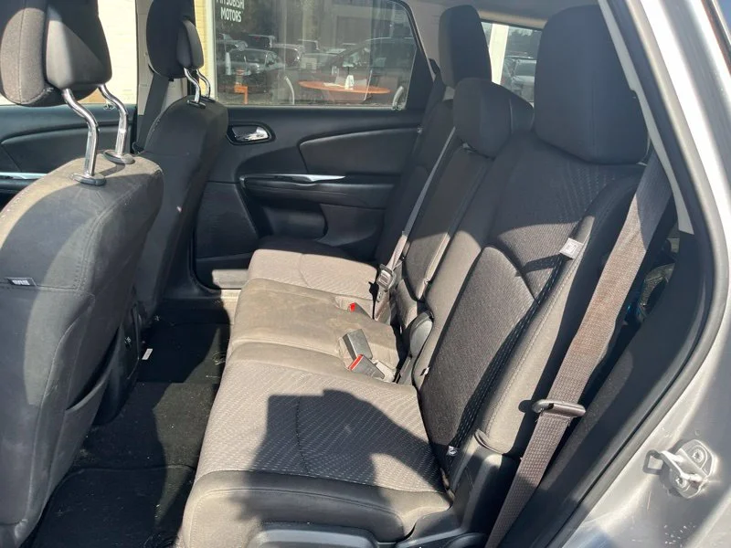 Used 2018 Silver Dodge SE image 10