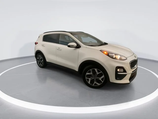 Used 2022 White Kia EX image 6