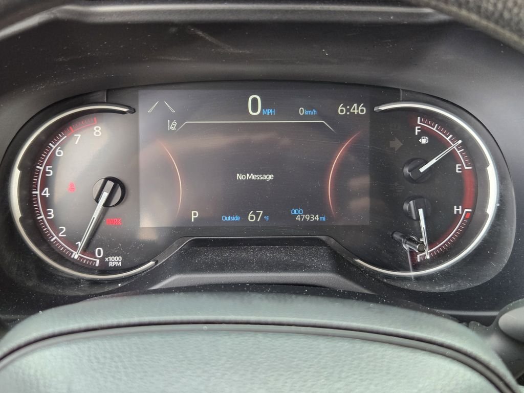 2024 Toyota RAV4 LE - Photo 10