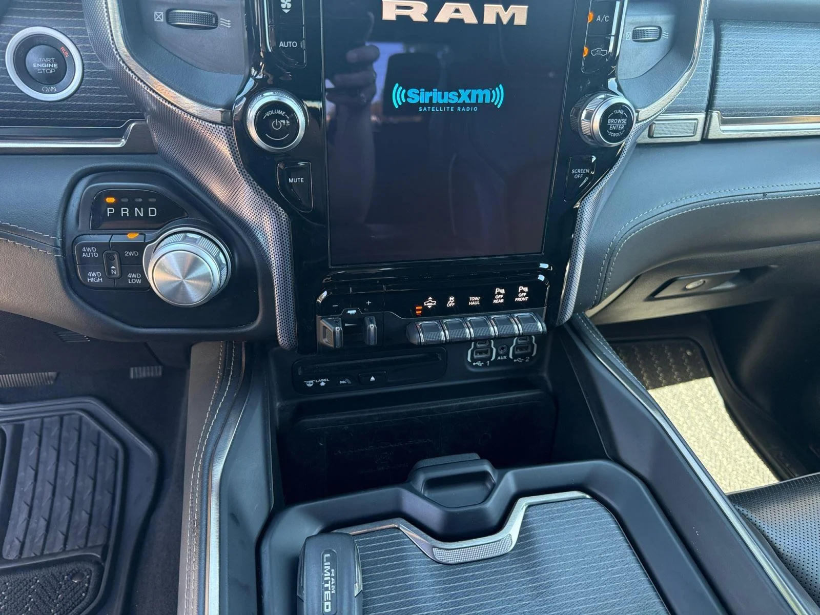 Used 2019 Patriot Blue Pearlcoat Ram Limited image 12