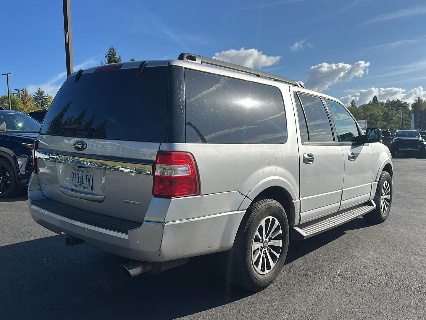 Used 2016 Ingot Silver Metallic Ford XLT image 3