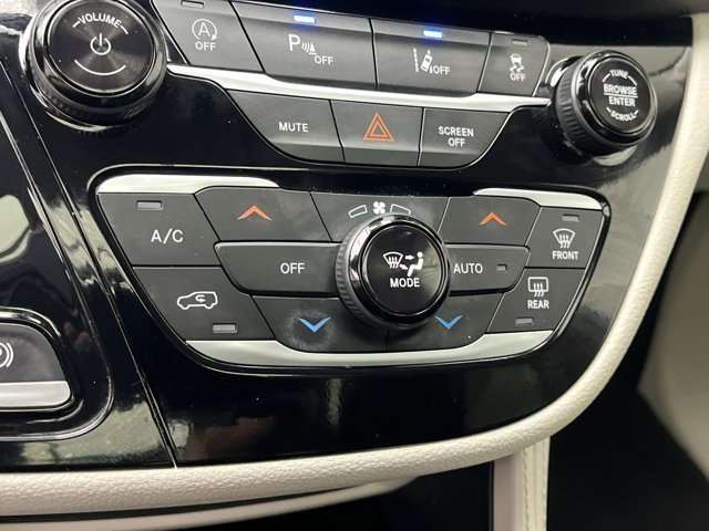 2024 Chrysler Pacifica Limited - Photo 24