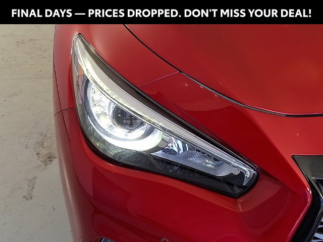 Used 2022 Red INFINITI LUXE image 10
