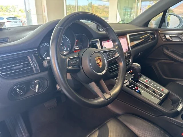 2022 Porsche Macan Base - Photo 11
