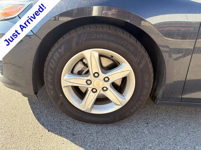 Used 2022 Gray Chevrolet LS image 11