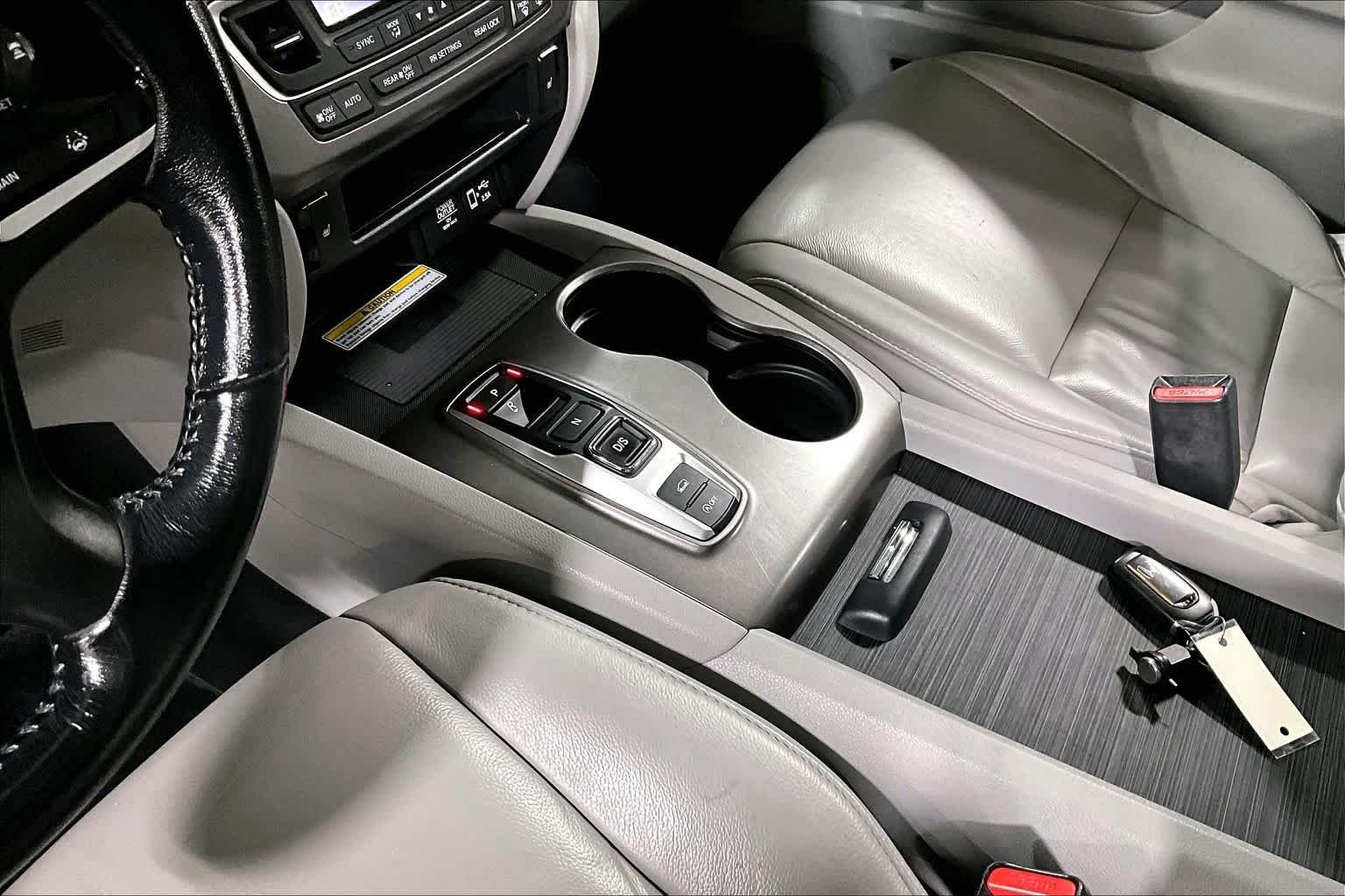 Used 2021 Lunar Silver Metallic Honda Special Edition image 17