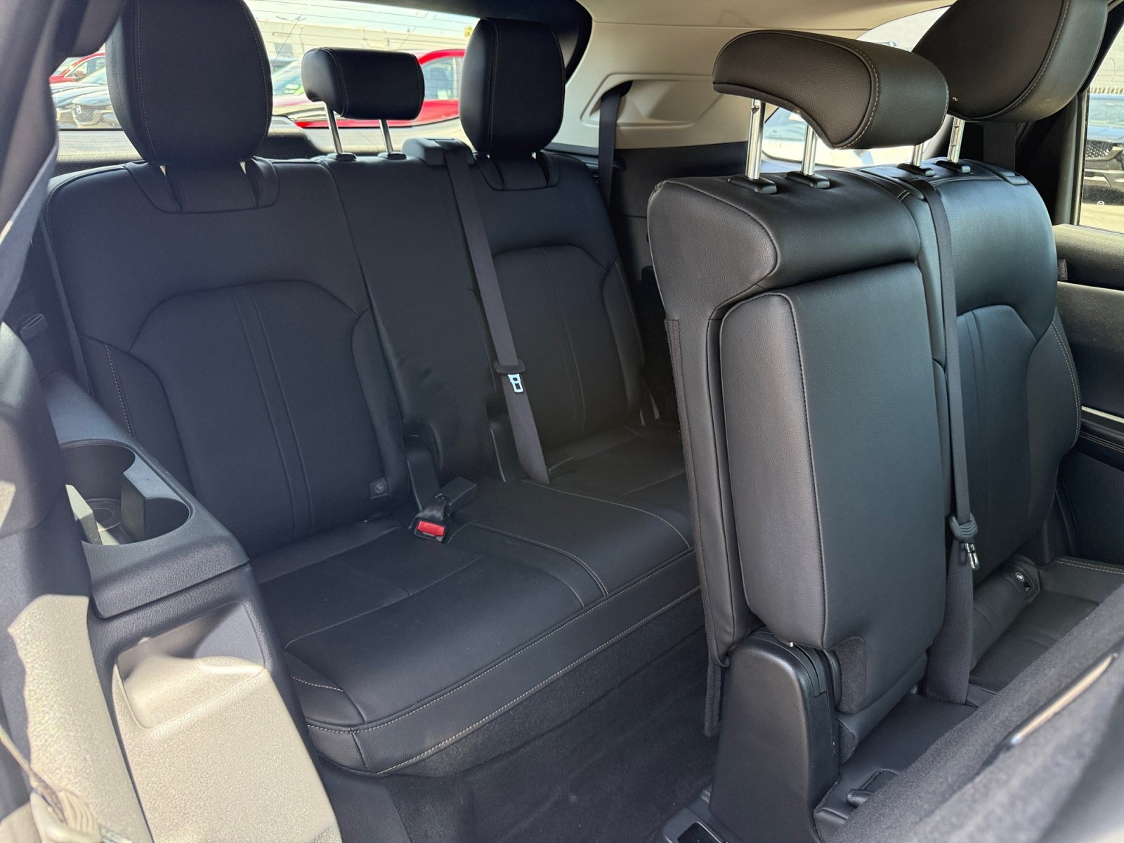 Certified Used 2024 White Mazda Preferred image 21
