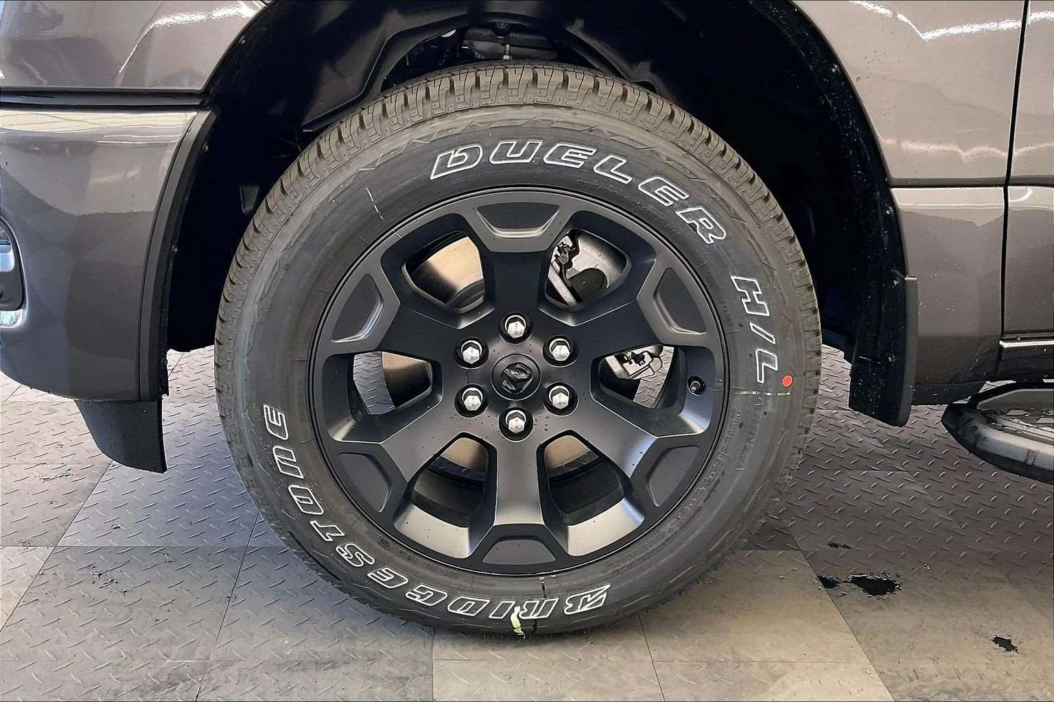 New 2026 Granite Crystal Metallic Clearcoat RAM Express image 14