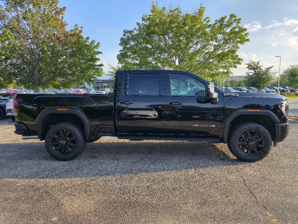 New 2026 Onyx Black GMC AT4 image 7