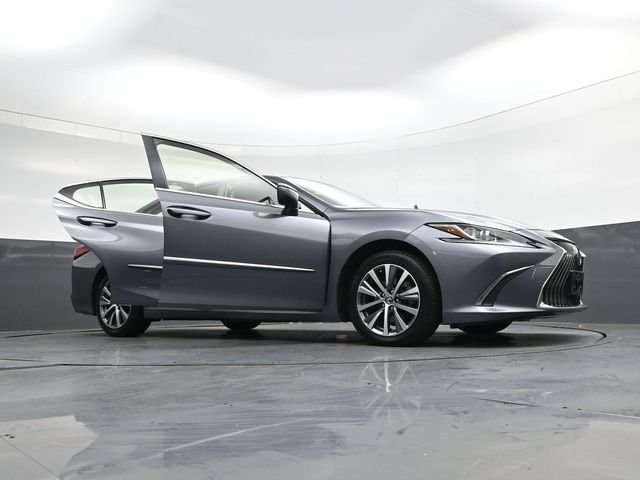 Used 2019 Gray Lexus 350 image 38