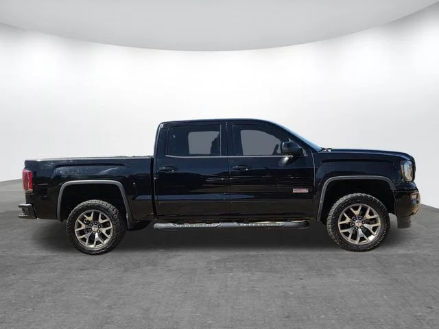 Used 2017 Onyx Black GMC SLT image 3