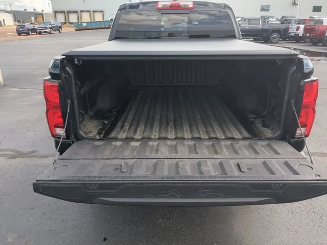 Used 2023 Black Chevrolet Z71 image 26