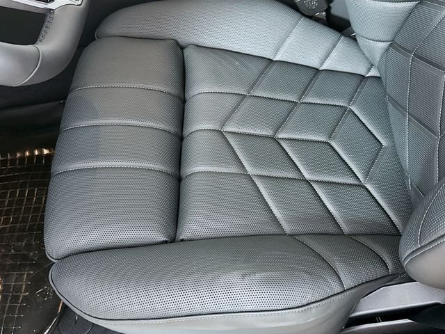 2025 BMW 7 Series 760i - Photo 20