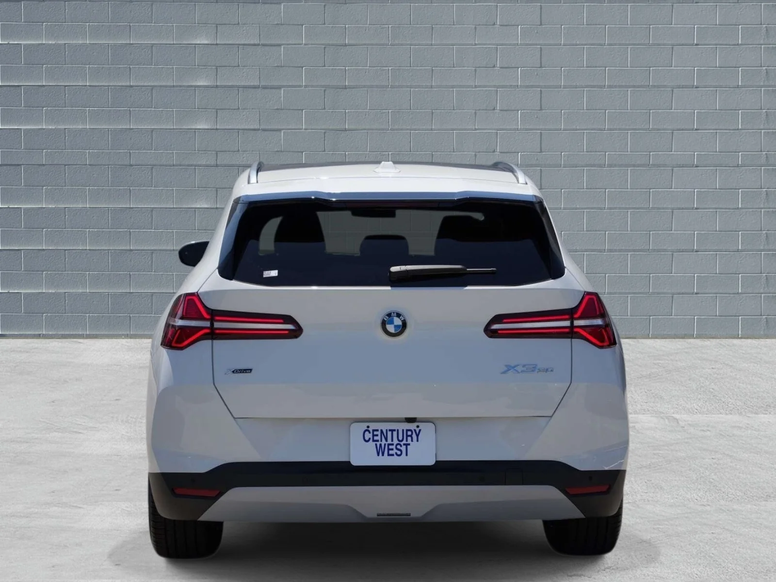 New 2026 Alpine White BMW 30 xDrive image 4