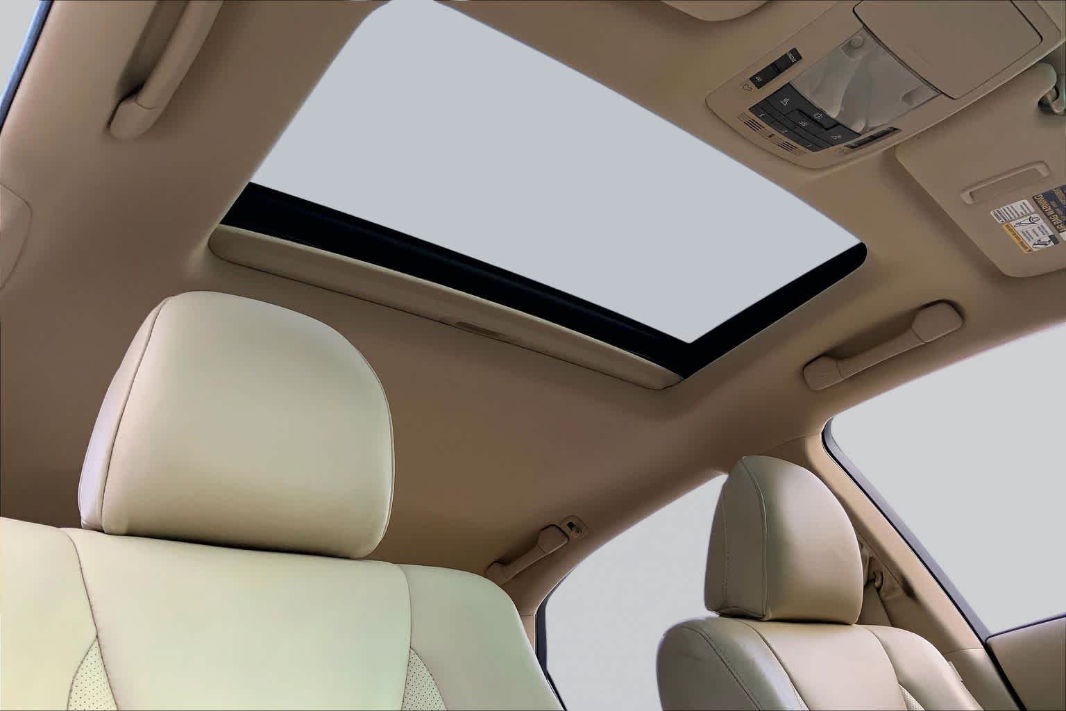 Used 2010 Starfire Pearl Lexus  image 13