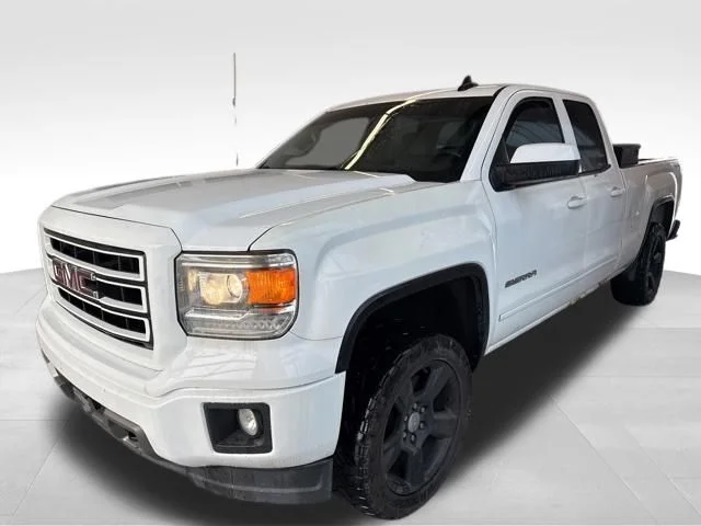 Used 2015 White GMC Base image 2