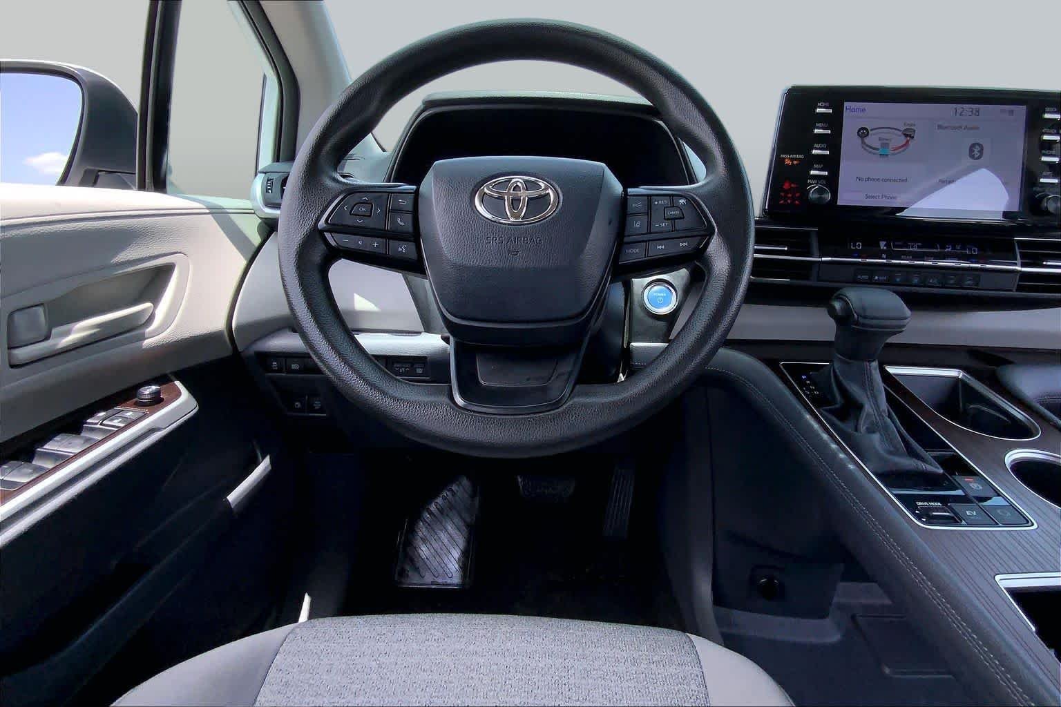 Used 2023 Ice Cap Toyota LE image 6