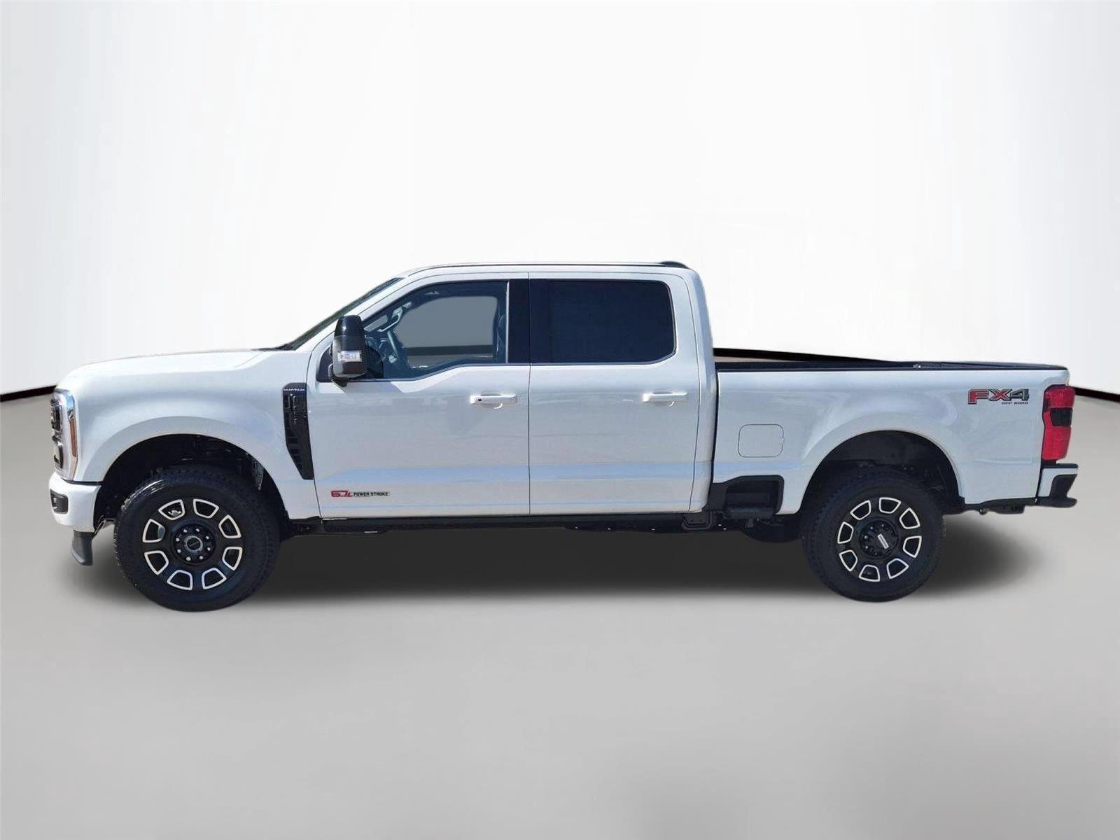 New 2027 Star White Metallic Tri-Coat Ford F-250® Platinum® image 2