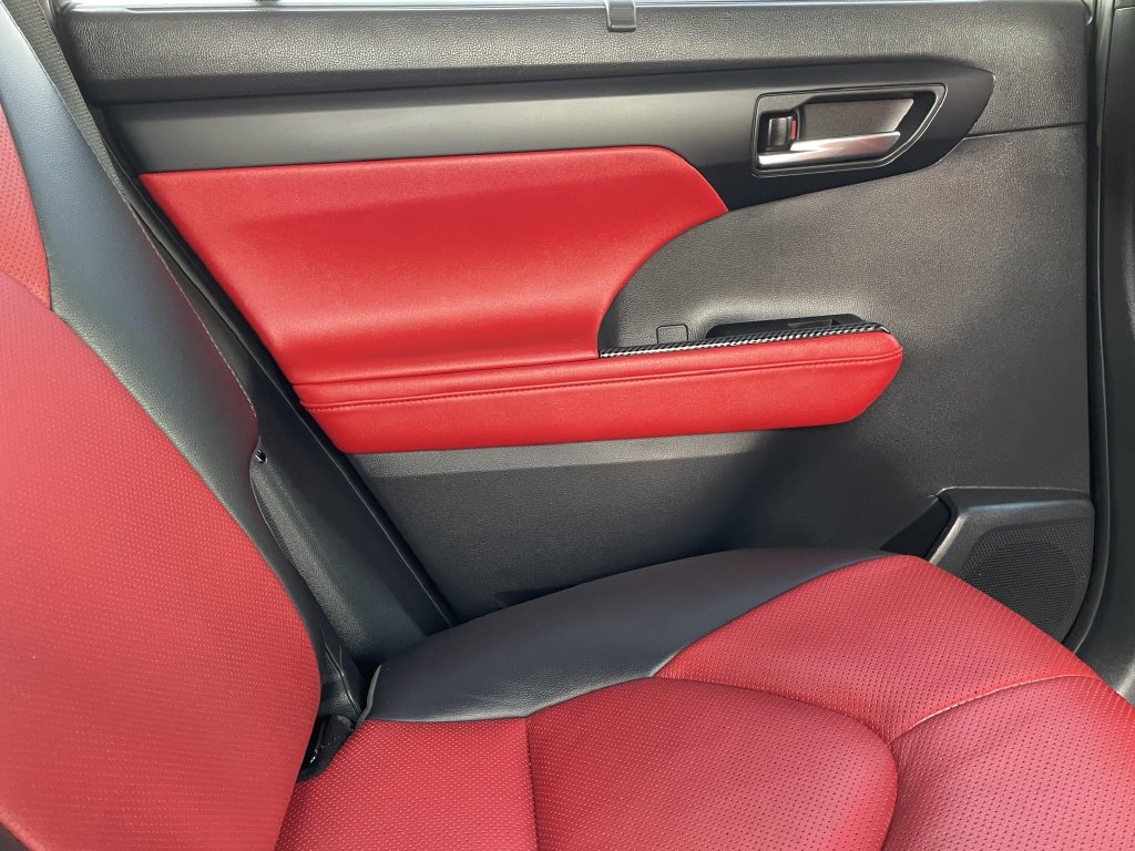 Used 2021 Midnight Black Metallic Toyota XSE image 15